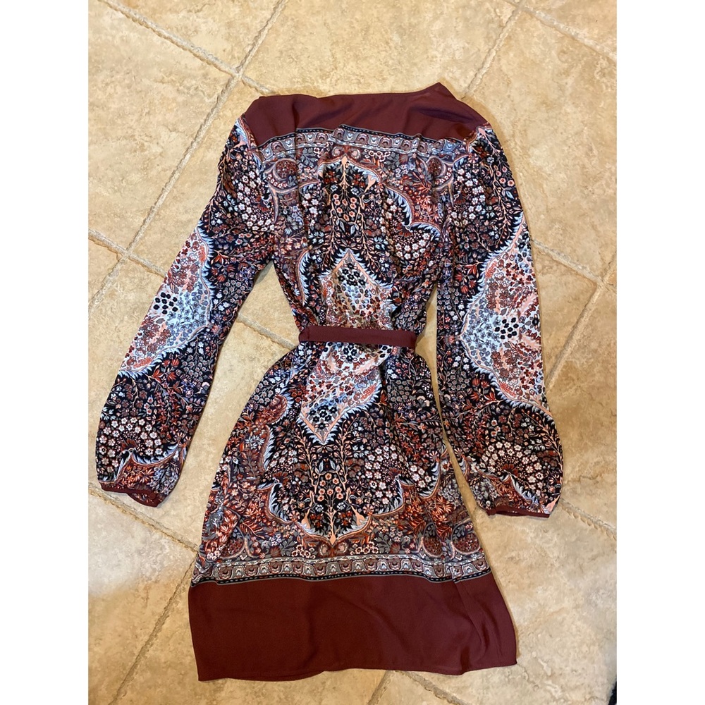 Dress - Picture 2 of 4